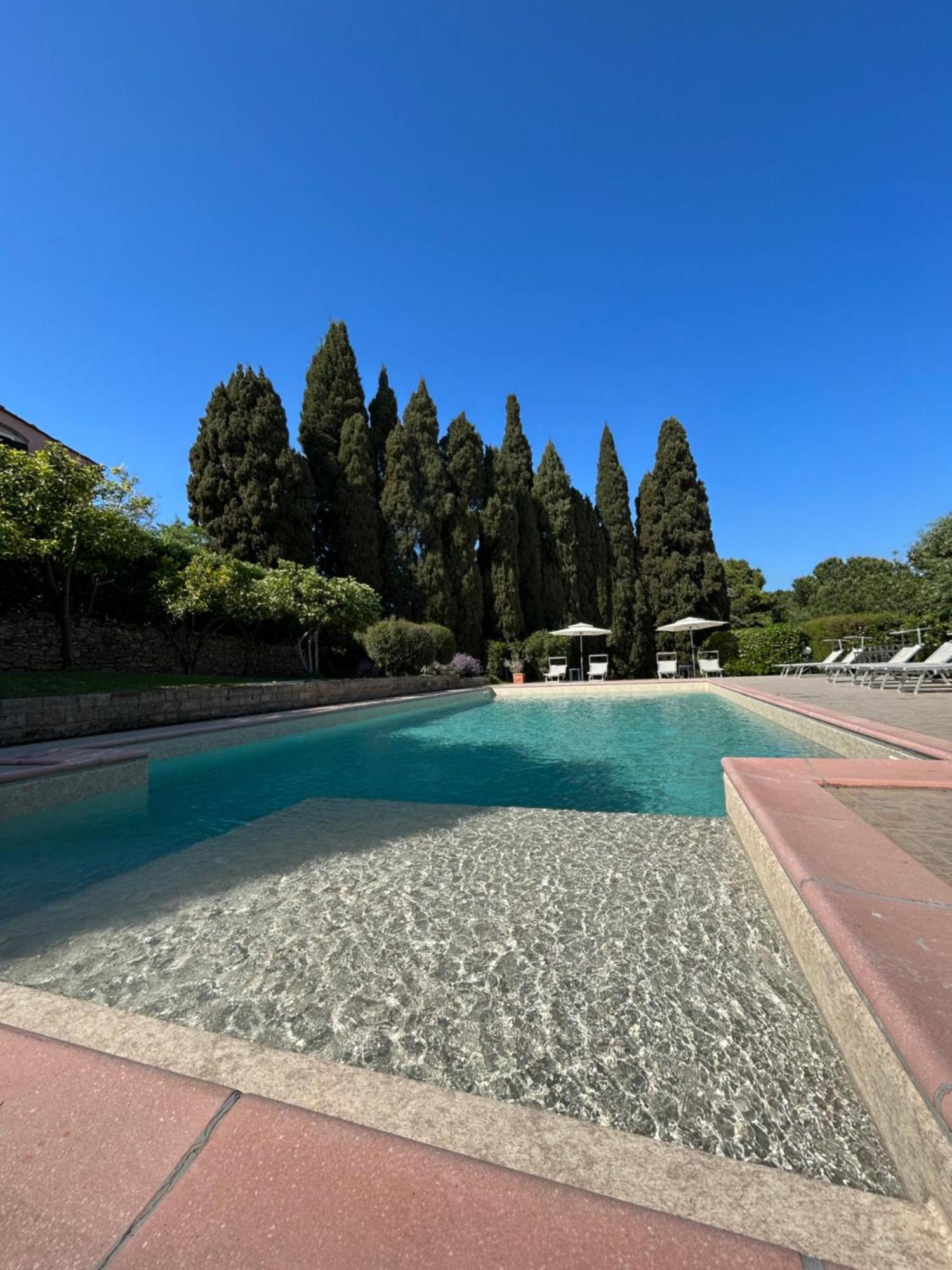 B&B Villa Il Poggetto 宛图里那 外观 照片